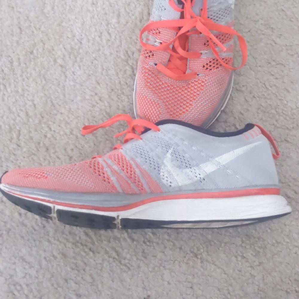 Nike Flyknit - Picture 2 of 7